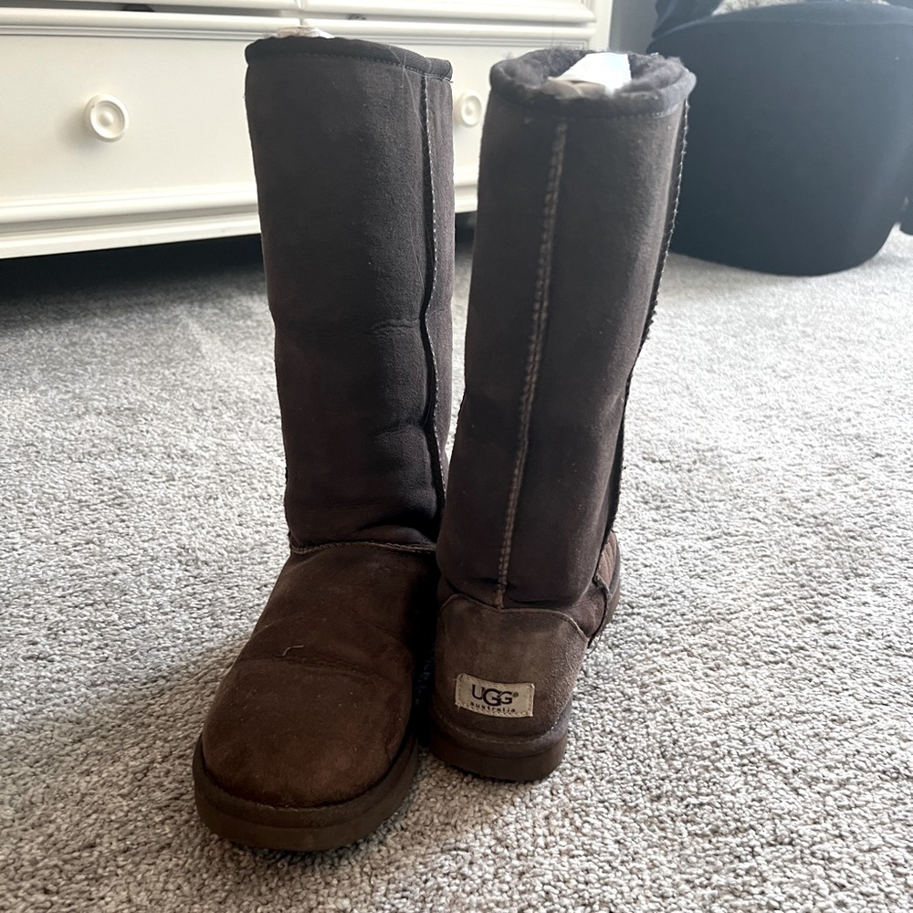 Chocolate brown tall Ugg boots size 8